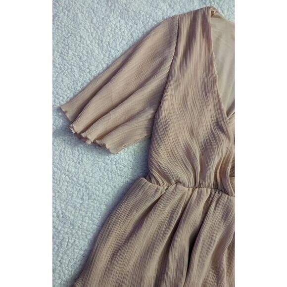 Like new! Zara Mini Dress Deep V Pleated Pale Pink with sash, Size M - Picture 3 of 9